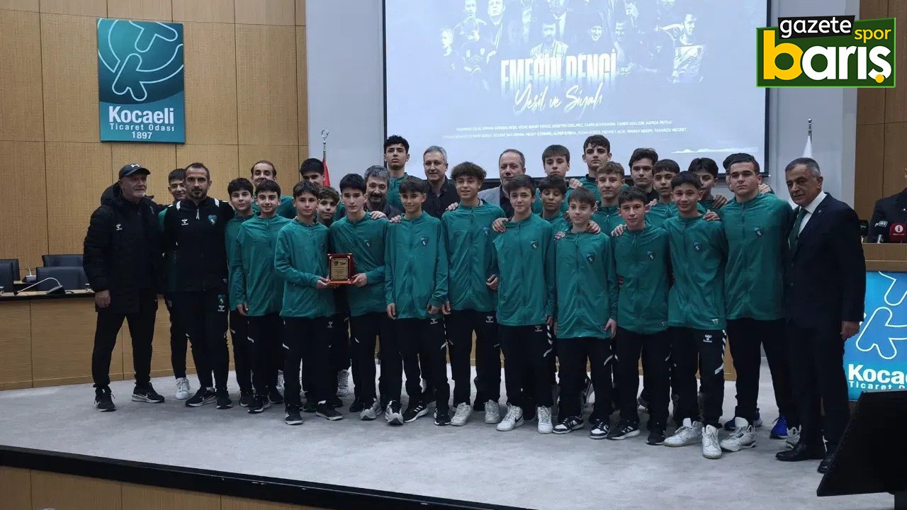 Nereden nereye: Kocaelispor belgeselinde duygular yeşil siyahtı