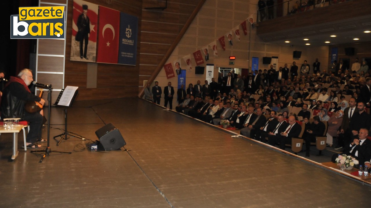 MHP Gebze 3 Mayıs Milliyetçiler Gününü kutladı