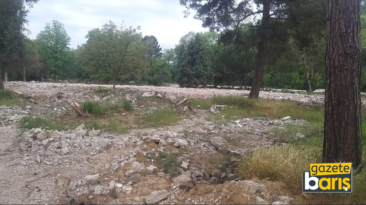 Kartepe’de kışla gitti, enkazı kaldı