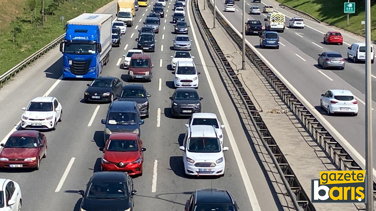 Yüzbinlerce araca ve sürücüye işlem yaptılar