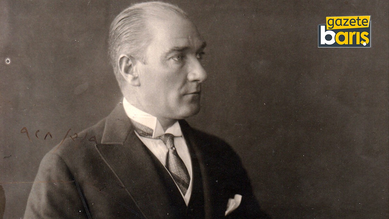 Atatürk'ün 46 yaşındaki fotoğraf çekiminde videosu da ortaya çıktı