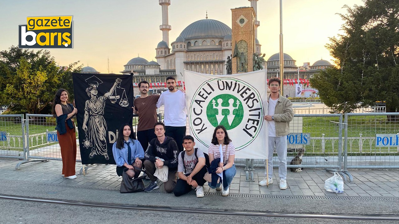 Taksim’de “Diren KOÜ” pankartı açan gençlere gözaltı!