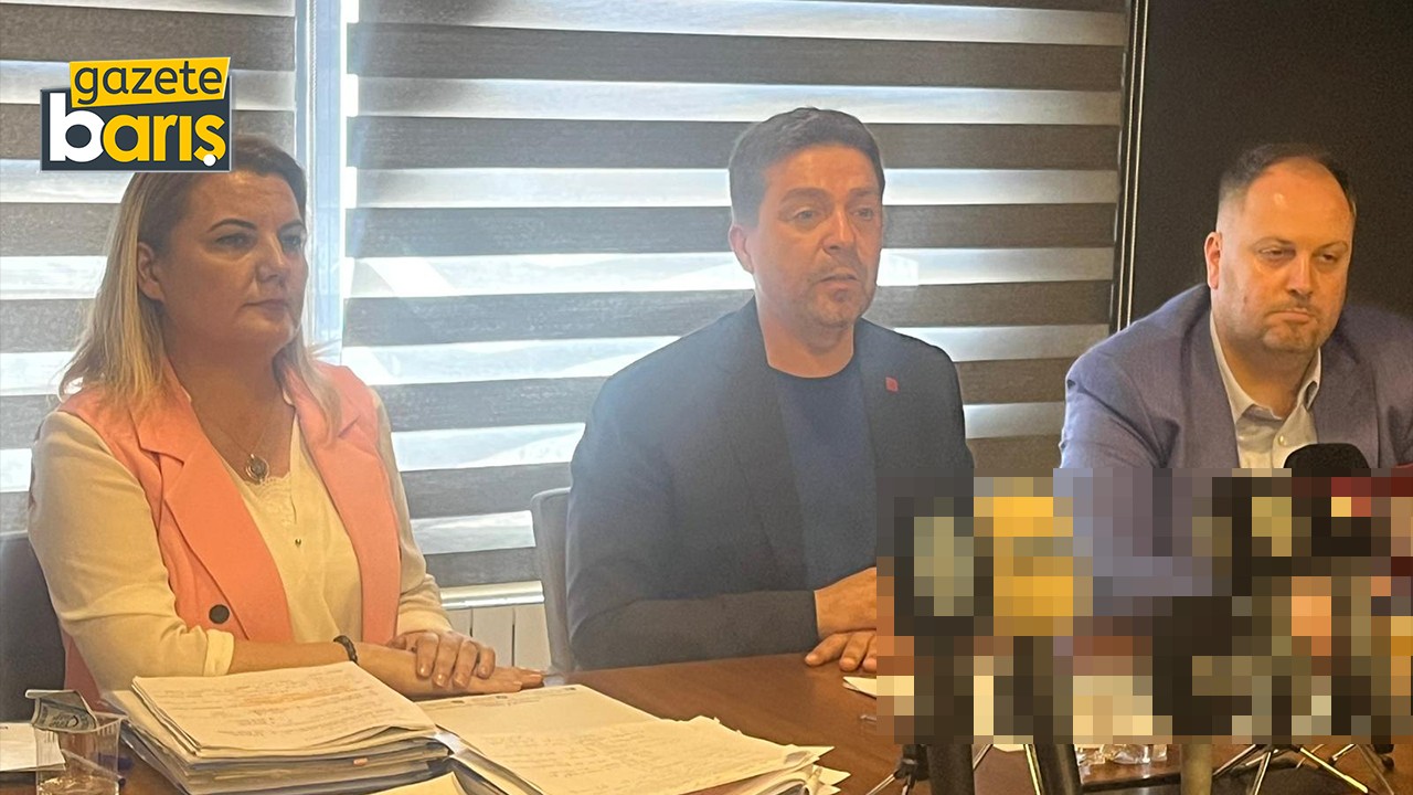 CHP’liler AKP’li Aykut Bozkurt’u yere göğe sığdıramadılar