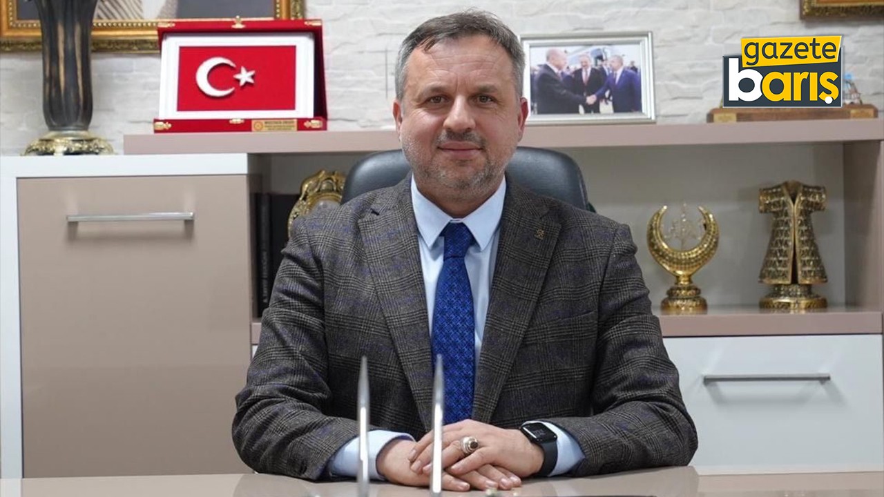 Dokuzlar'dan Hürriyet'e: Ekrem Bey’in alkışı önemli ama İzmit’e yakışmıyor!