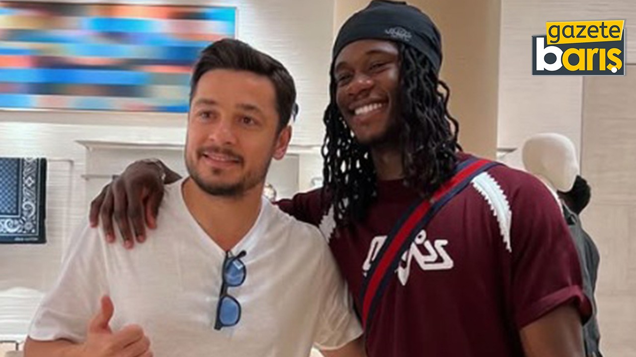 Kocaelisporlu futbolcu dünya yıldızıyla poz verdi