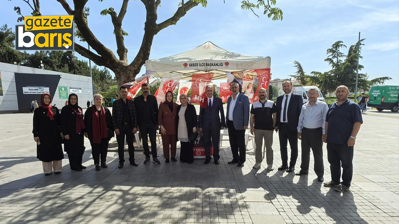 Büyüklük AKP’li başkanda kaldı: Gebze’de dedikodulara son veren fotoğraf!