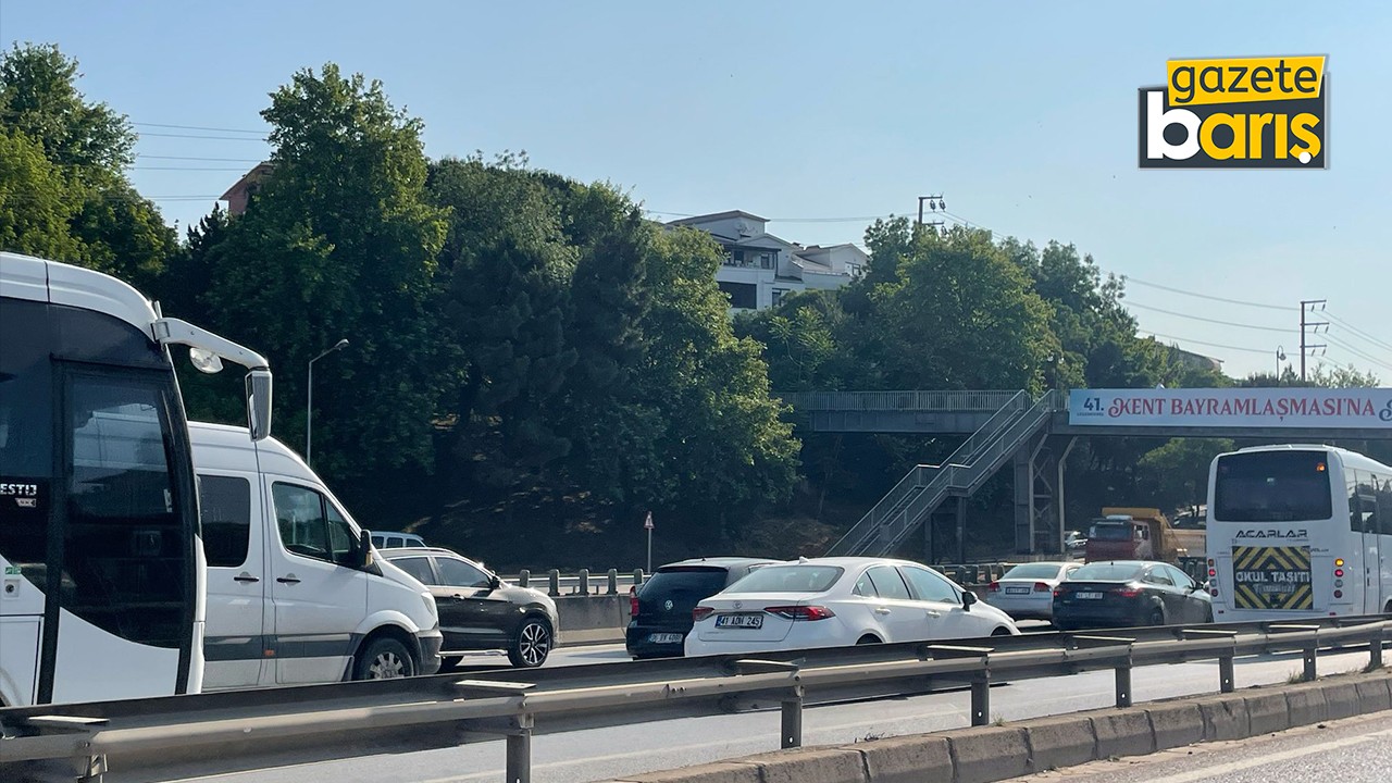 Kocaeli D-100’de Kurban Bayramı trafiği erken başladı