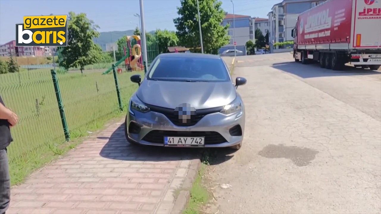 Kocaeli’de trafik kazası: İki araç çarpıştı, sürücüler yaralandı