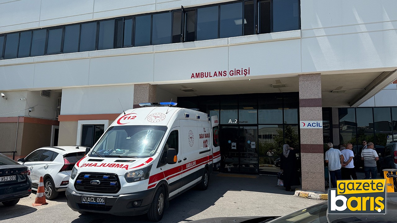 Kocaeli’de markette çalışan bir kadın elini kıyma makinesine kaptırdı