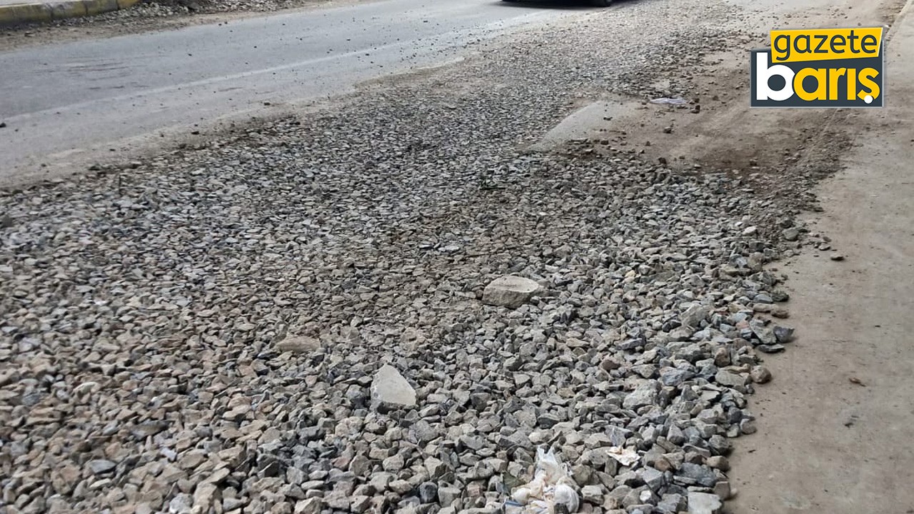Yollar taş doldu: Körfezliler şikayetçi