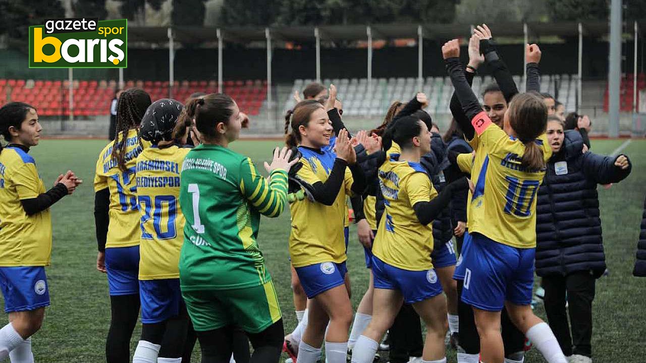 Karamürselli kızlar 2.Lig’e yürüyor
