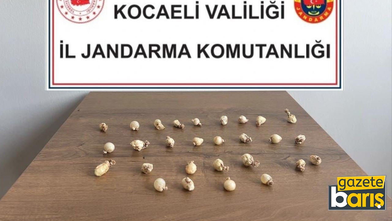 Rahatsızlanınca hastaneye kaldırılan şahsın midesinden çıkan şey şok etti