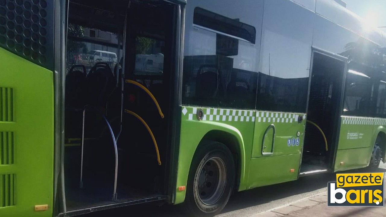 İzmit'te otobüs duman aldı, yolcular panikledi