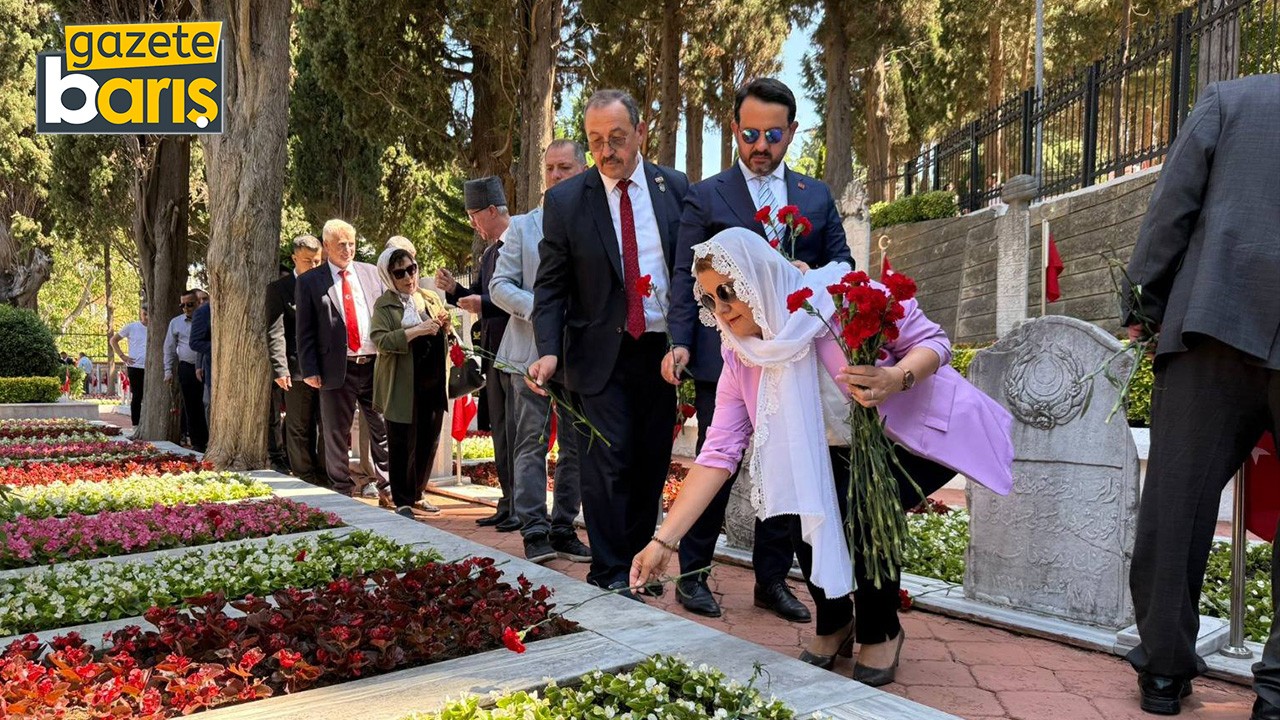 Fatma Kaplan Hürriyet İzmit'in kurtuluşunda şehitleri andı