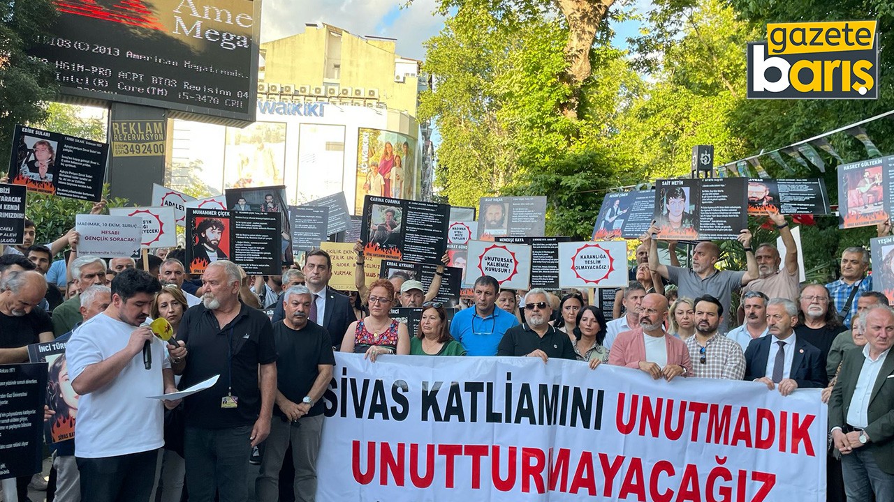 Sivas’ta katledilenler için İzmit’te yürüyüş ve anma