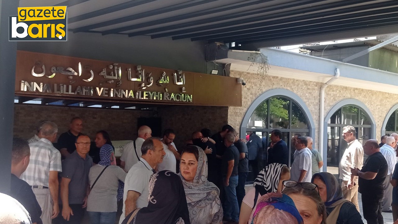 Kocaeli'de öldürülen baba ve oğlu defnedildi
