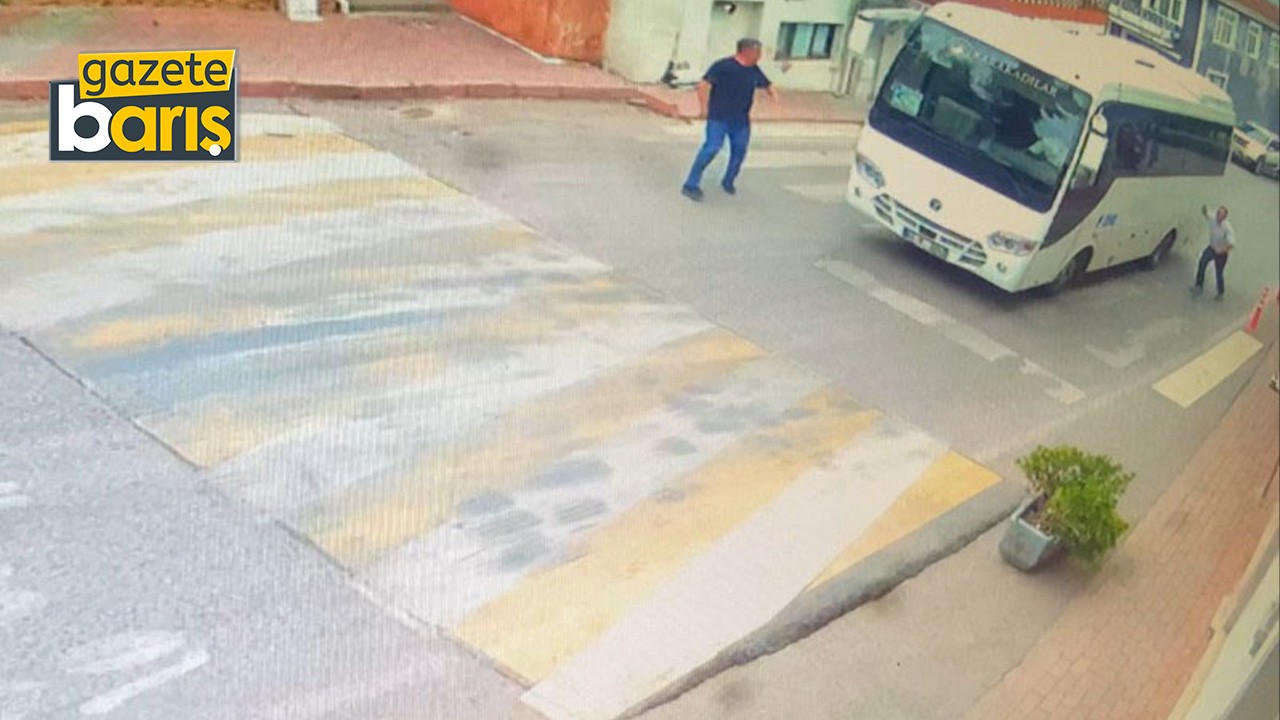 Kocaeli'de korkunç kaza! Yaşlı adam minibüsün altında kaldı