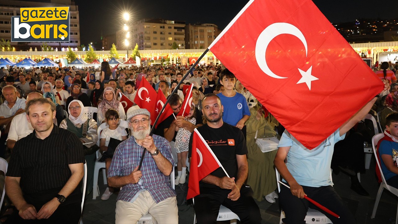 7’den 77’ye demokrasi aşkı