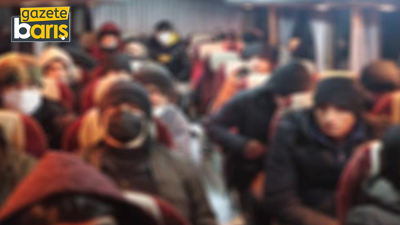 32 göçmen kaçakçısı ve 572 düzensiz göçmen yakalandı