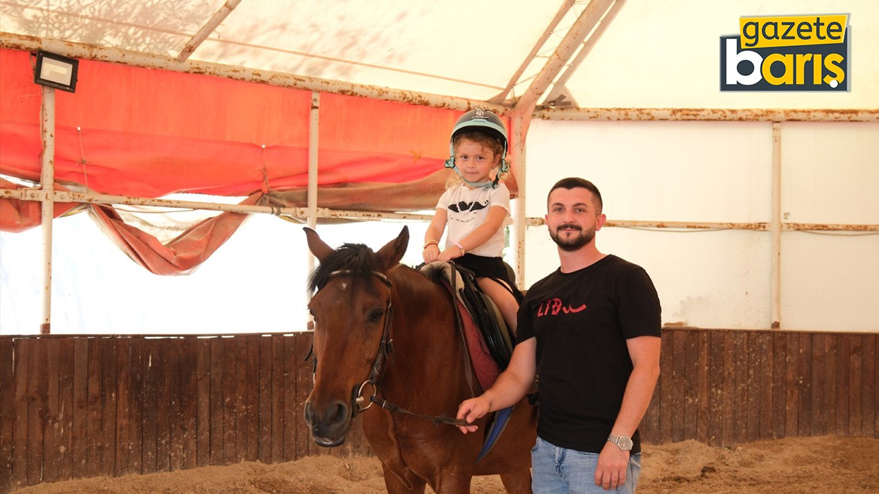 Minik biniciler at sevgisiyle büyüyor