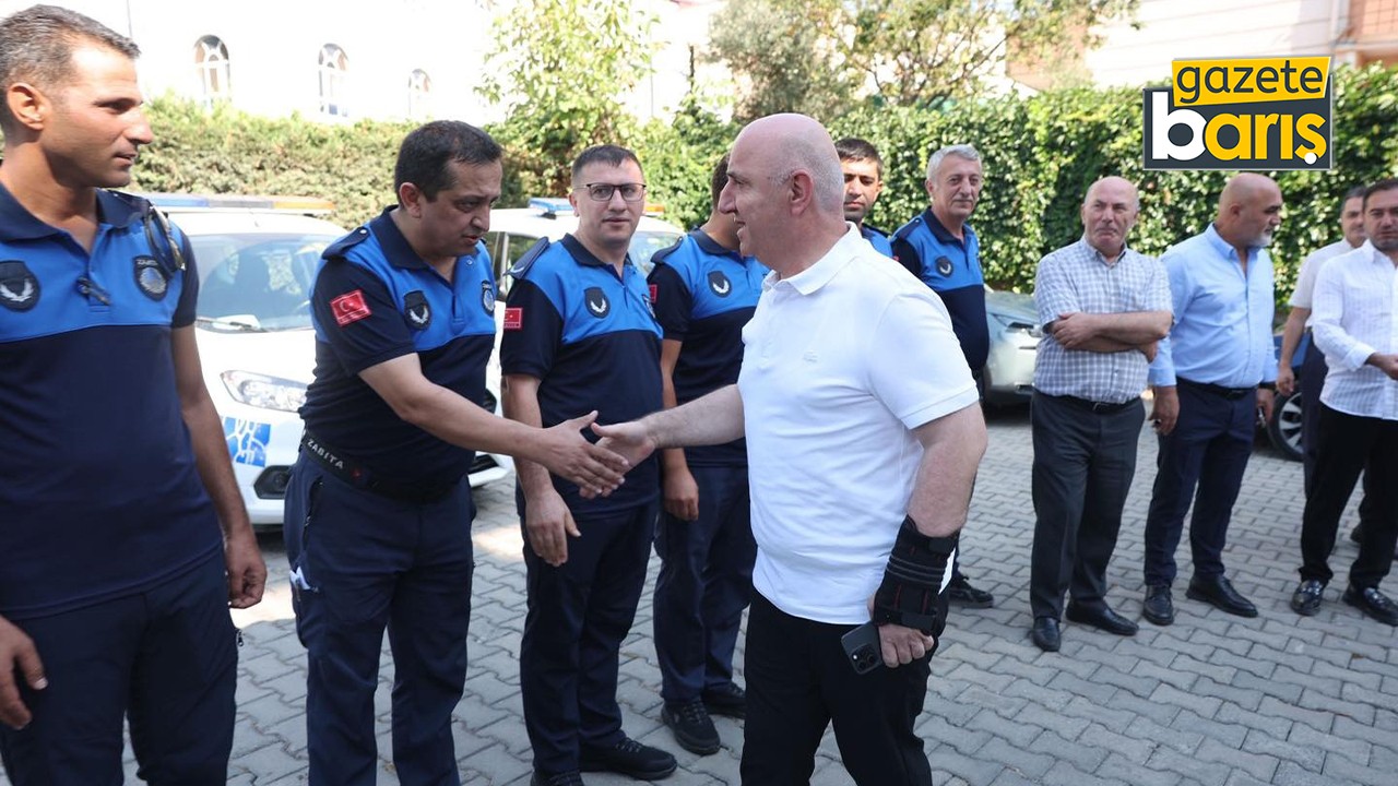 Muzaffer Bıyık zabıtalarla selamlaşarak göreve başladı