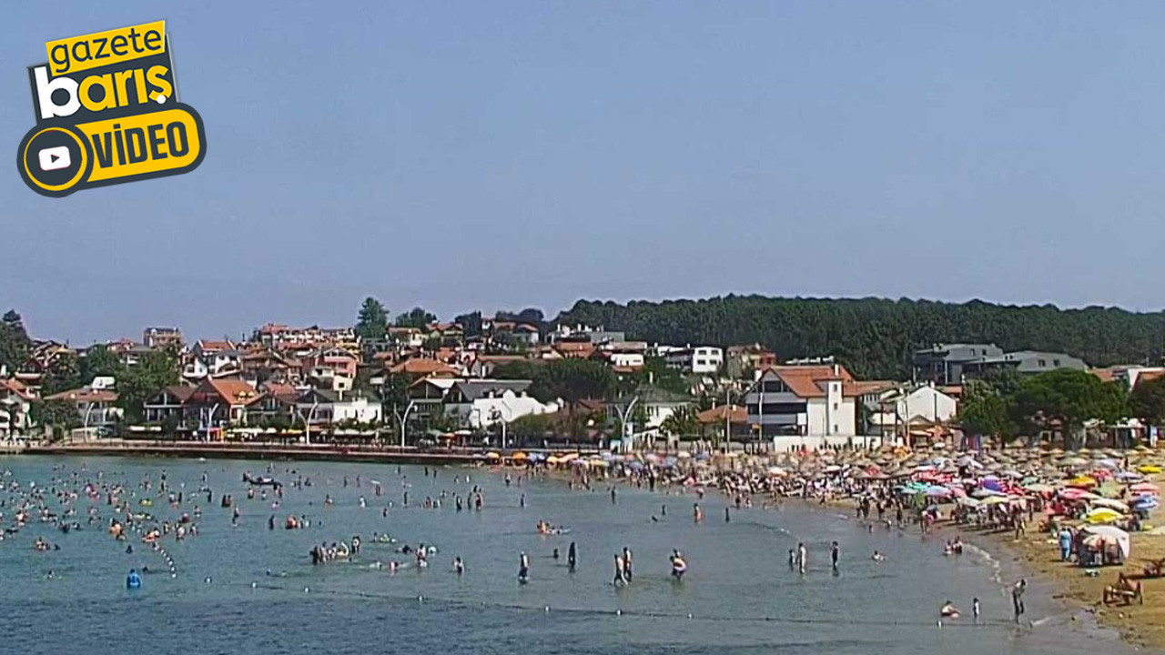 Yağmur uyarısına rağmen Kandıra’daki plaj doldu taştı!
