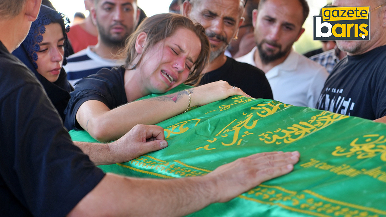 Tek teker aşk 'tek' bıraktı