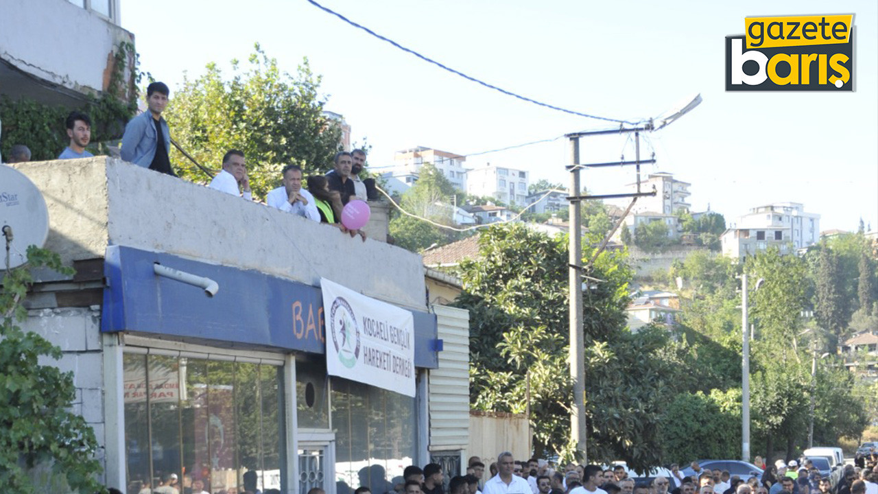 Emniyet müdürü eylemi balkondan seyretti