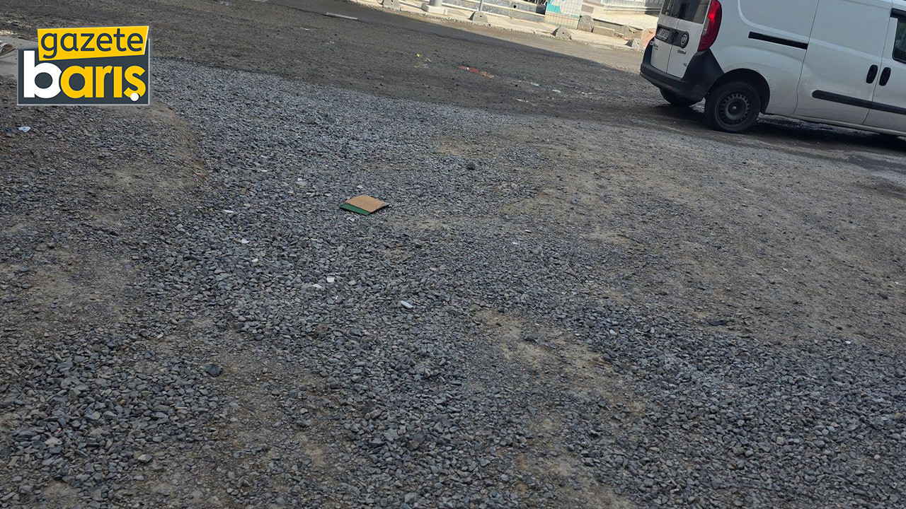 En işlek caddedeki yolun haline bakın!