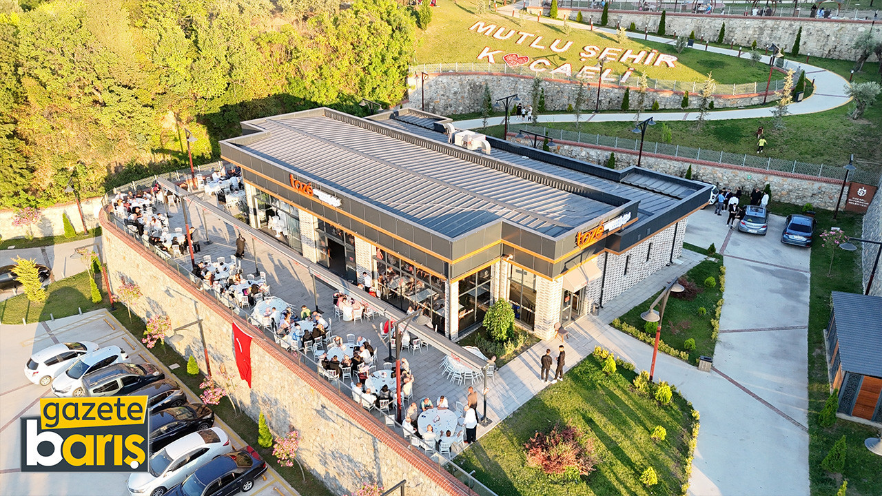‘Evet’ler Taze Davet Salonuna misafirlik yapıyor