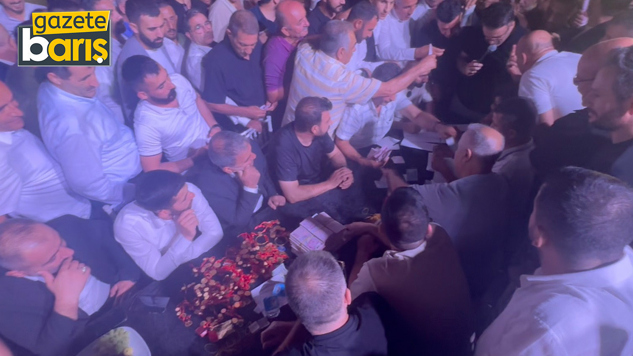 Kocaeli’deki aşiret düğününde takılan takı dudak uçuklattı