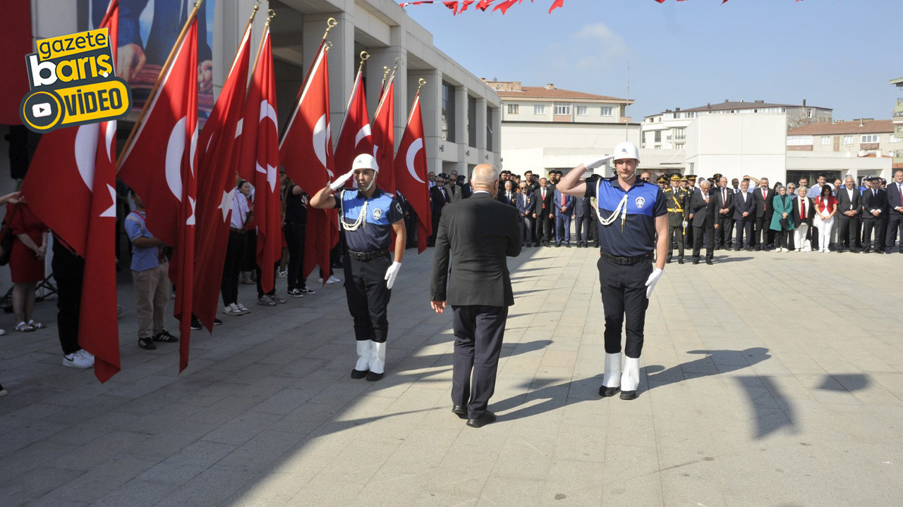 Büyükgöz Atatürk anıtına selam vermedi