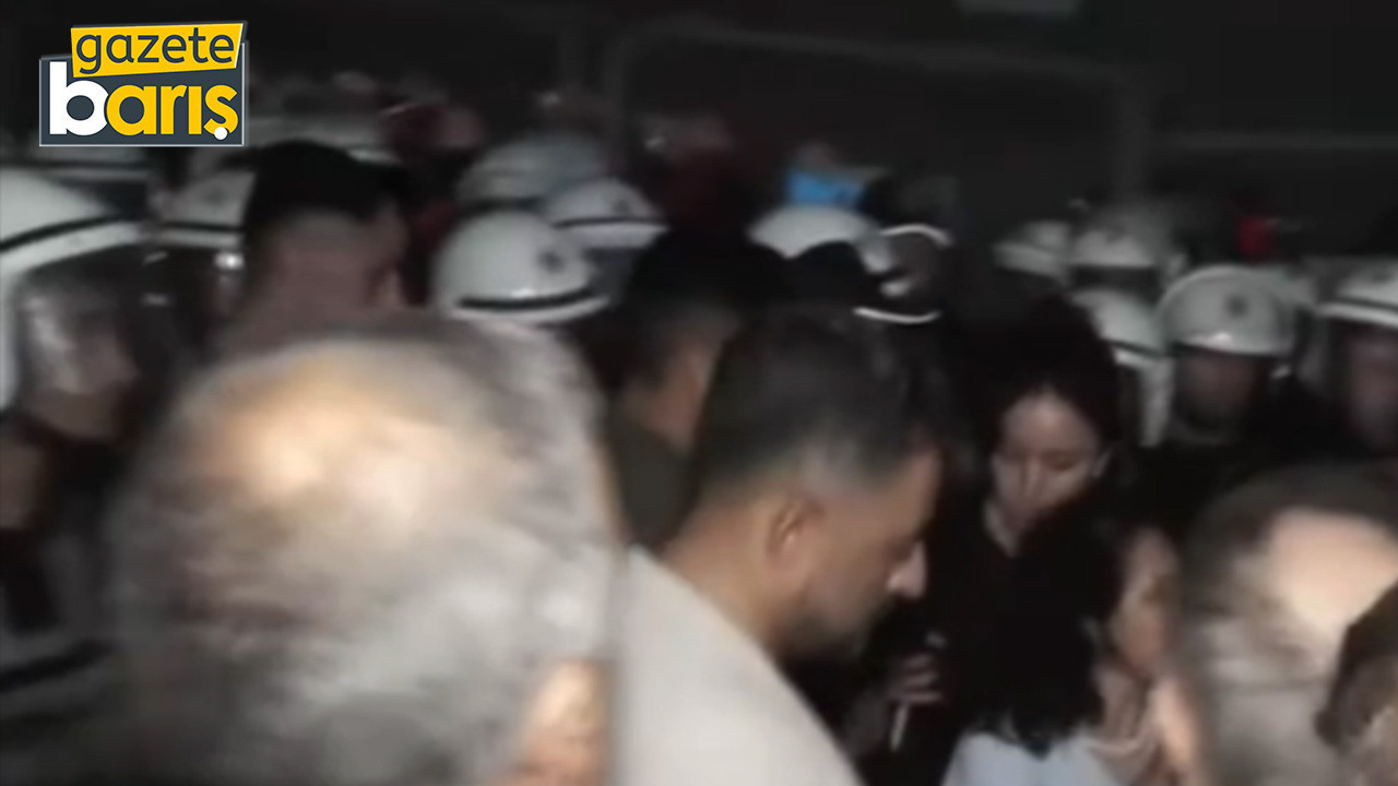CHP İstanbul İl Başkanlığı'na polis ablukası