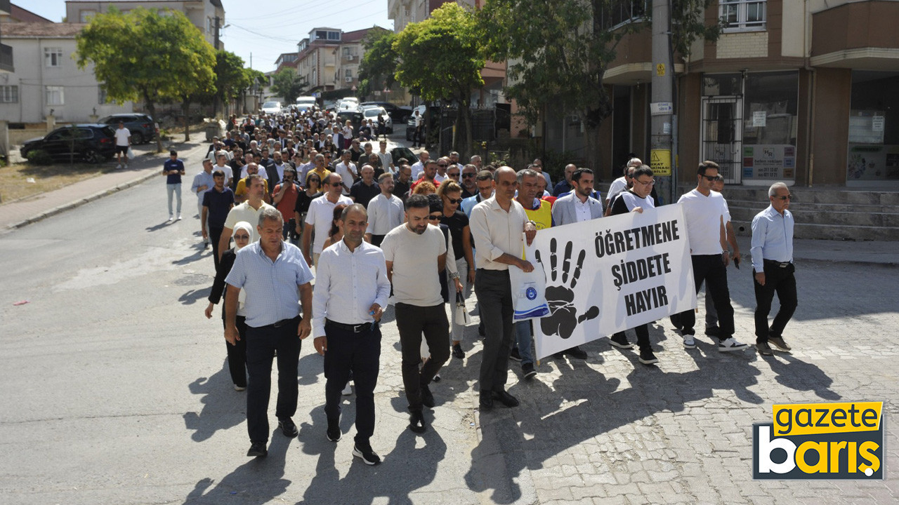 Öğretmenler şiddete karşı yürüyüş yaptı