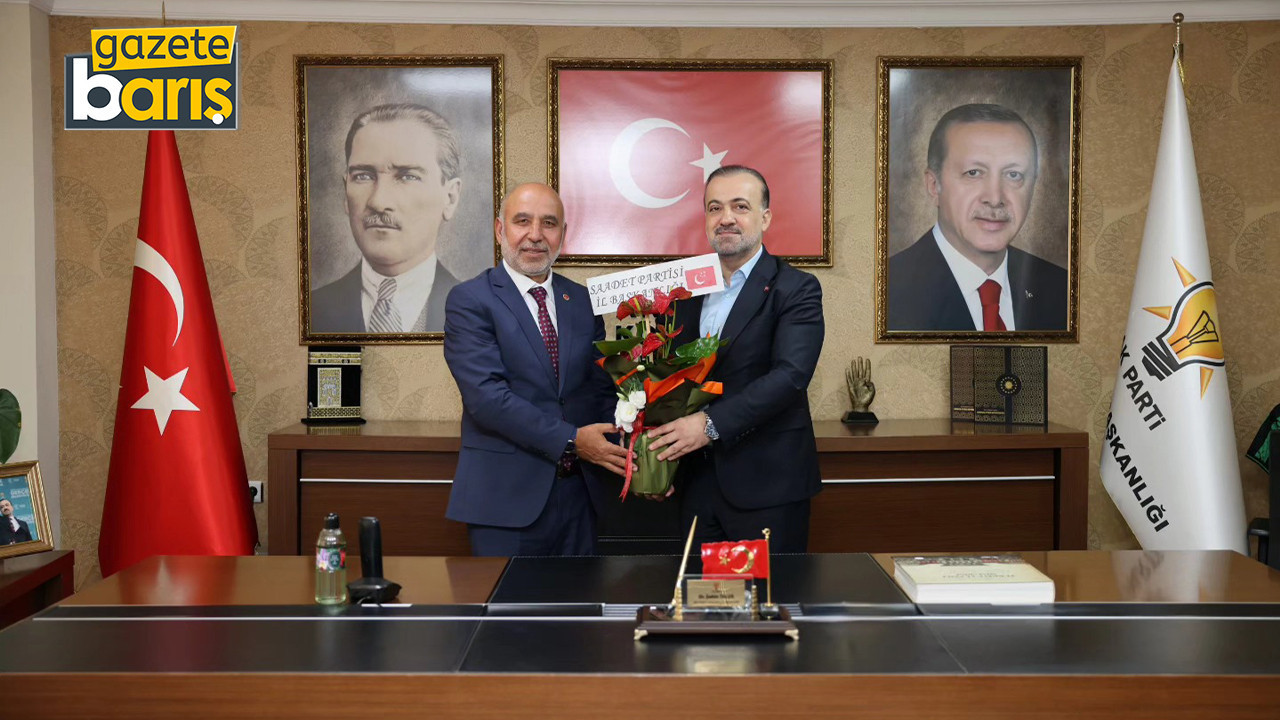Yıllar sonra... Milli Görüşçüler AKP'ye çiçekle gitti