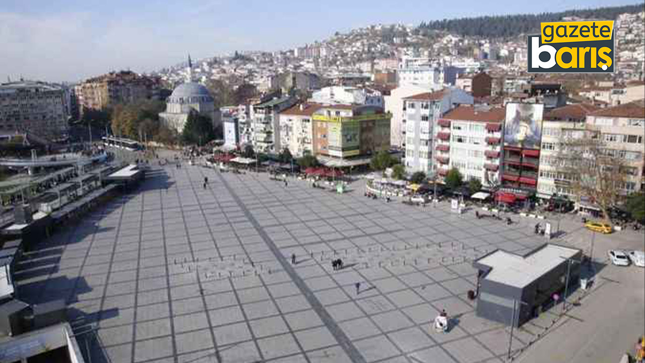 Kocaeli'de milli maç heyecanı dev ekranda!