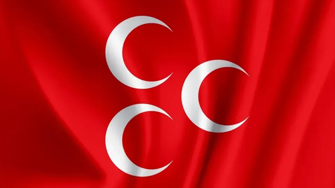 MHP iki ismi ihraç ediyor
