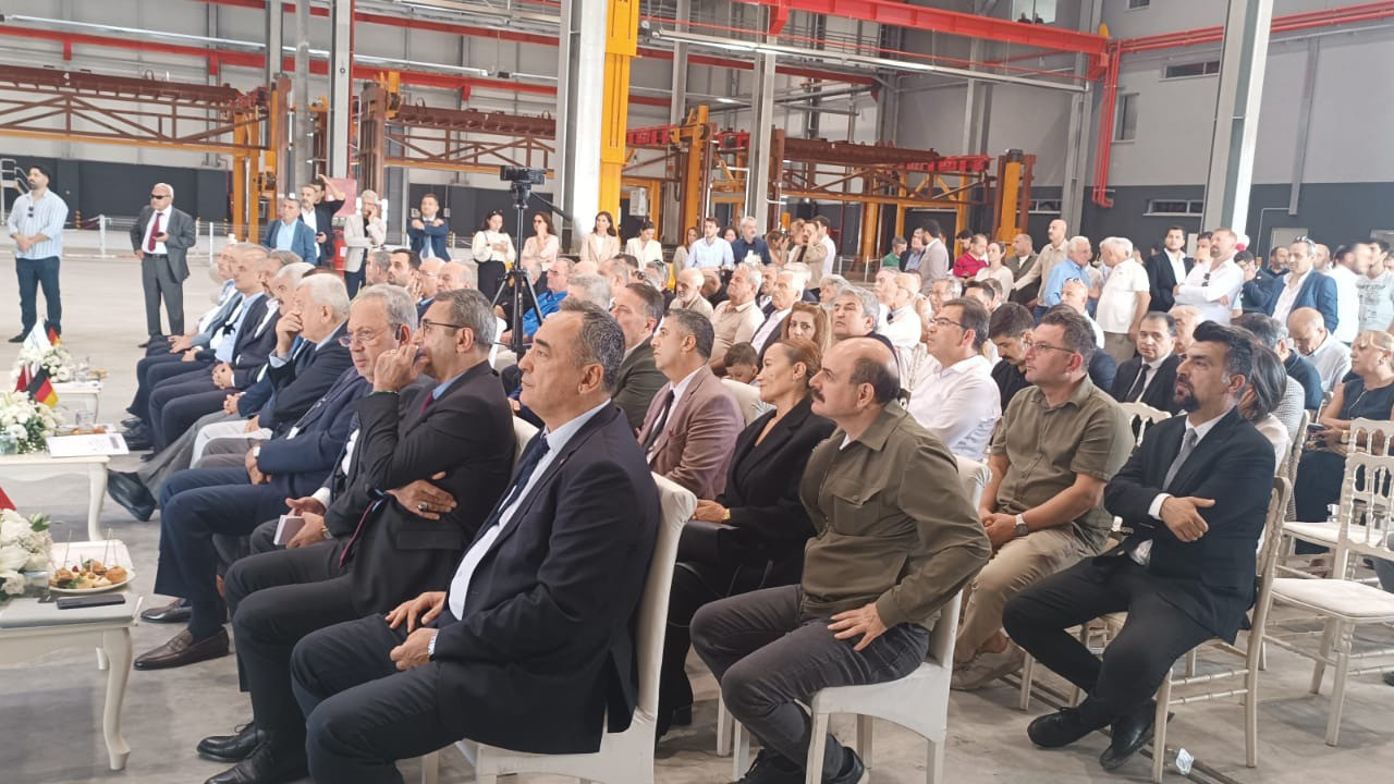 İzmit'e yeni fabrika sendika başkanıyla açıldı