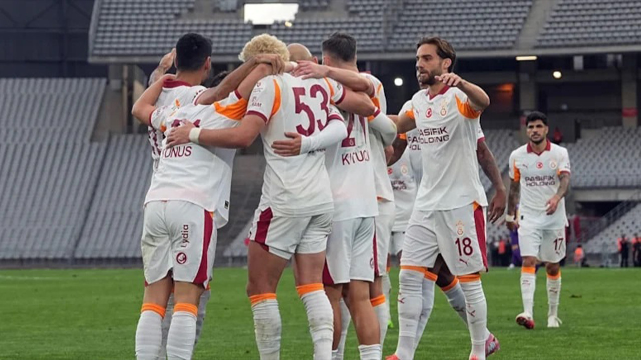 Okan Buruk'tan şaşırtan tercih!