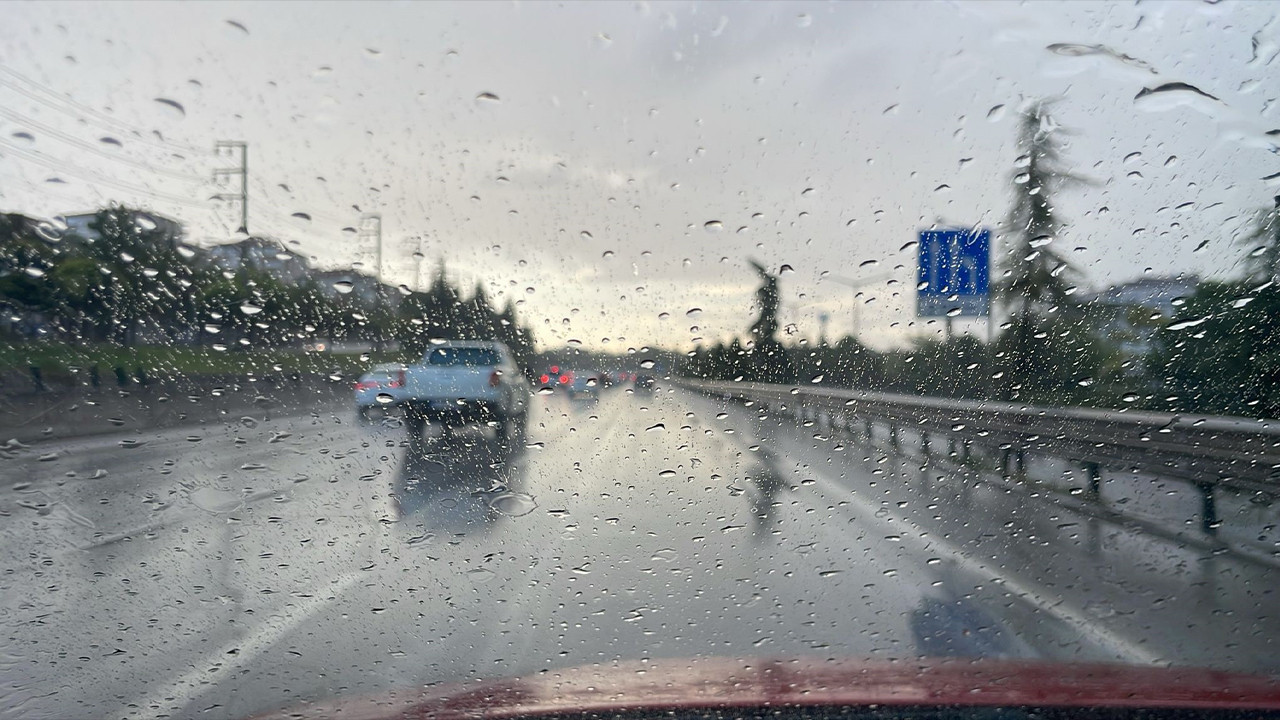 Kocaeli’de beklenen yağmur başladı