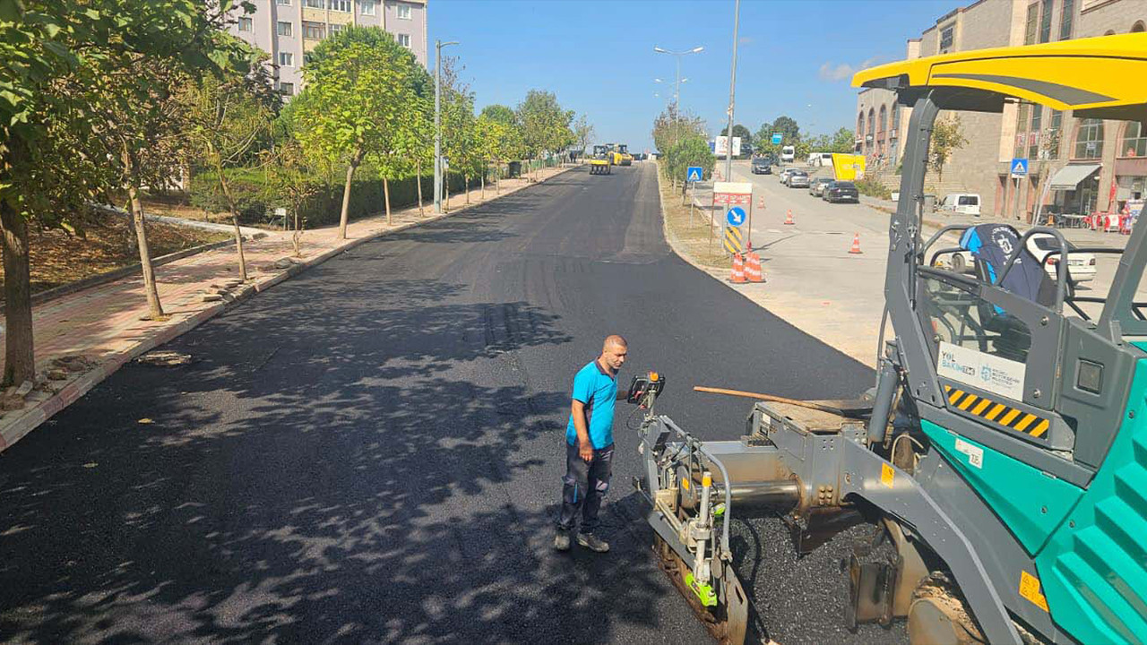 Alparslan Bulvarı yeni asfaltıyla daha güvenli ve konforlu