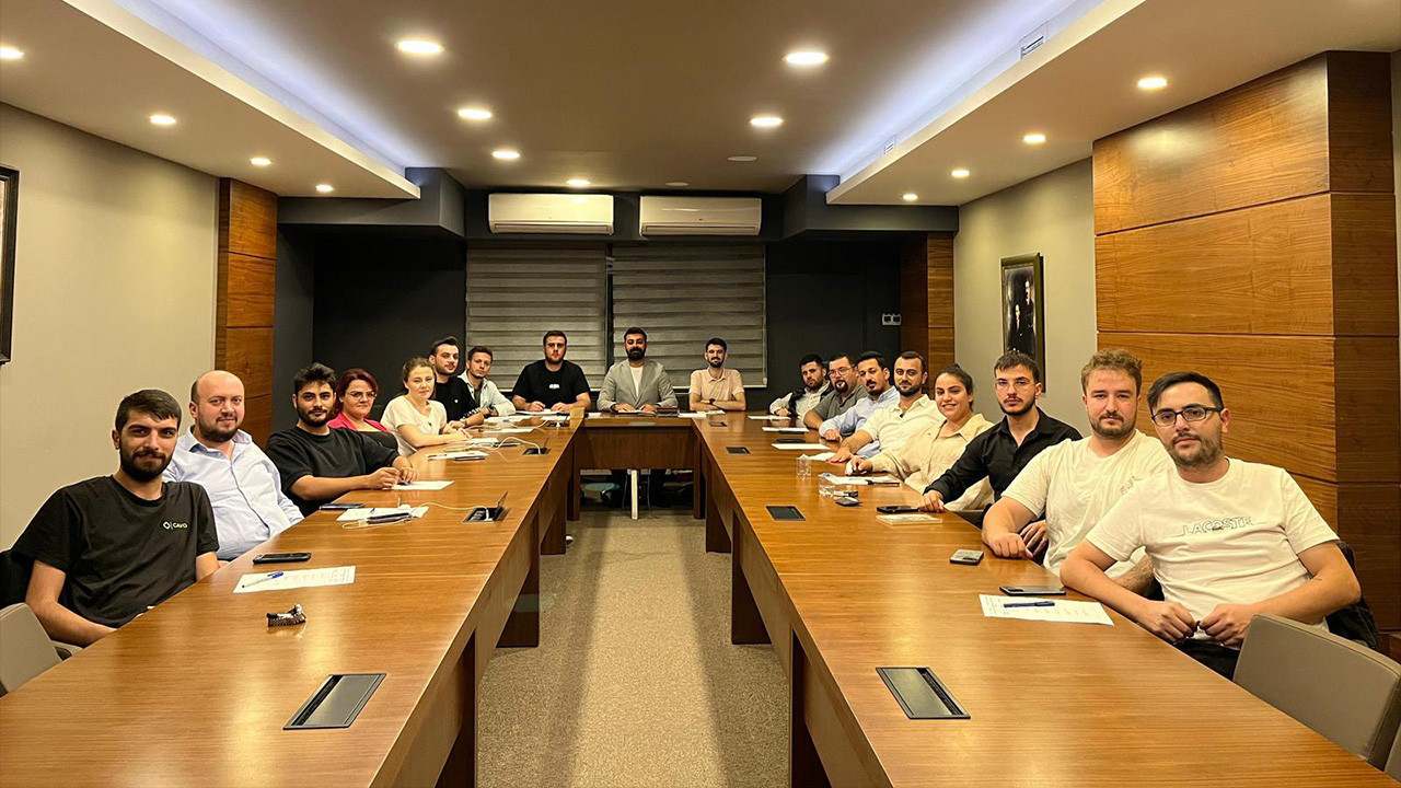 CHP'li gençlerde görev değişimi: "Ana kademelerimizi gençleştireceğiz"