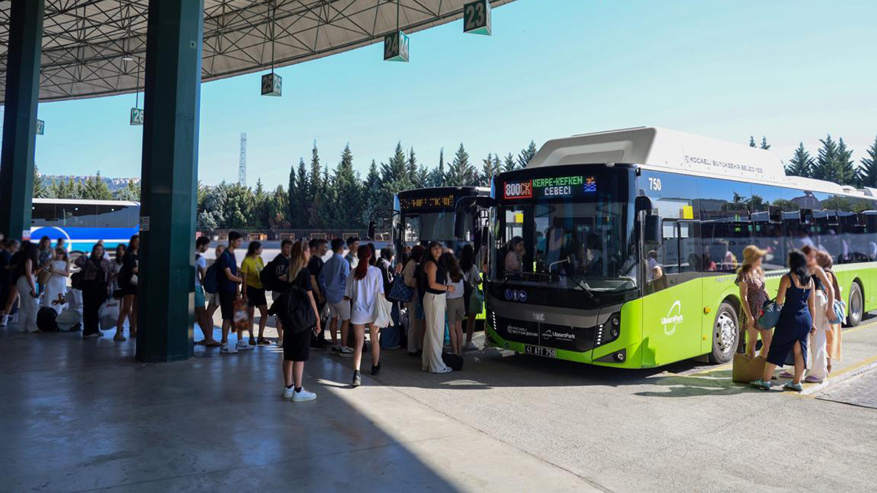 800CK rekor kırdı, Binlerce yolcu taşıdı