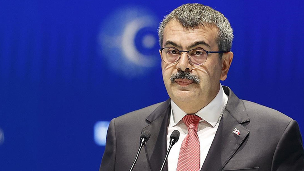 Milli Eğitim Bakanı Tekin'in kızı bakın hangi okula gidiyor?