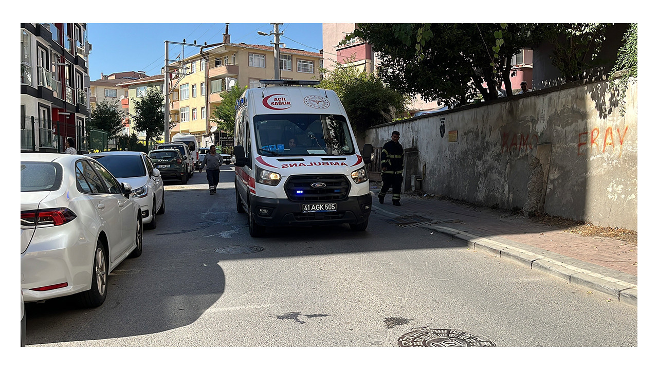 Kocaeli'de 5 katlı apartmanda yangın