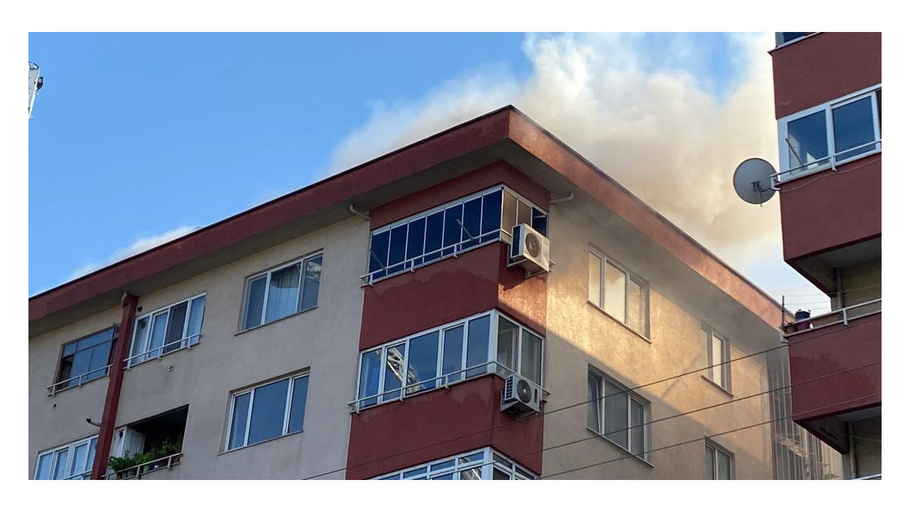 İzmit’te korkutan çatı yangını