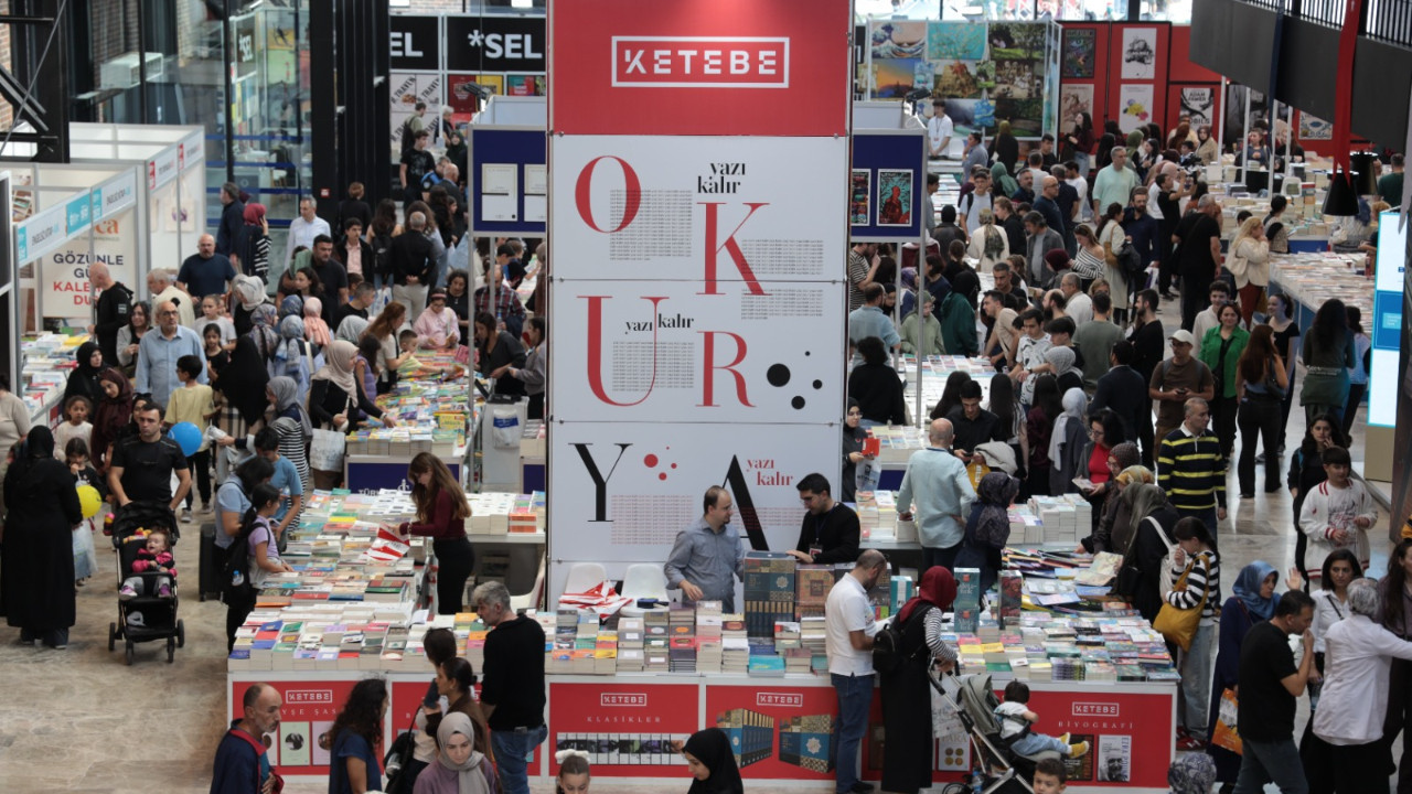 Büyükakın: “Kocaeli Kitap Fuarı Türkiye'de marka haline geldi"