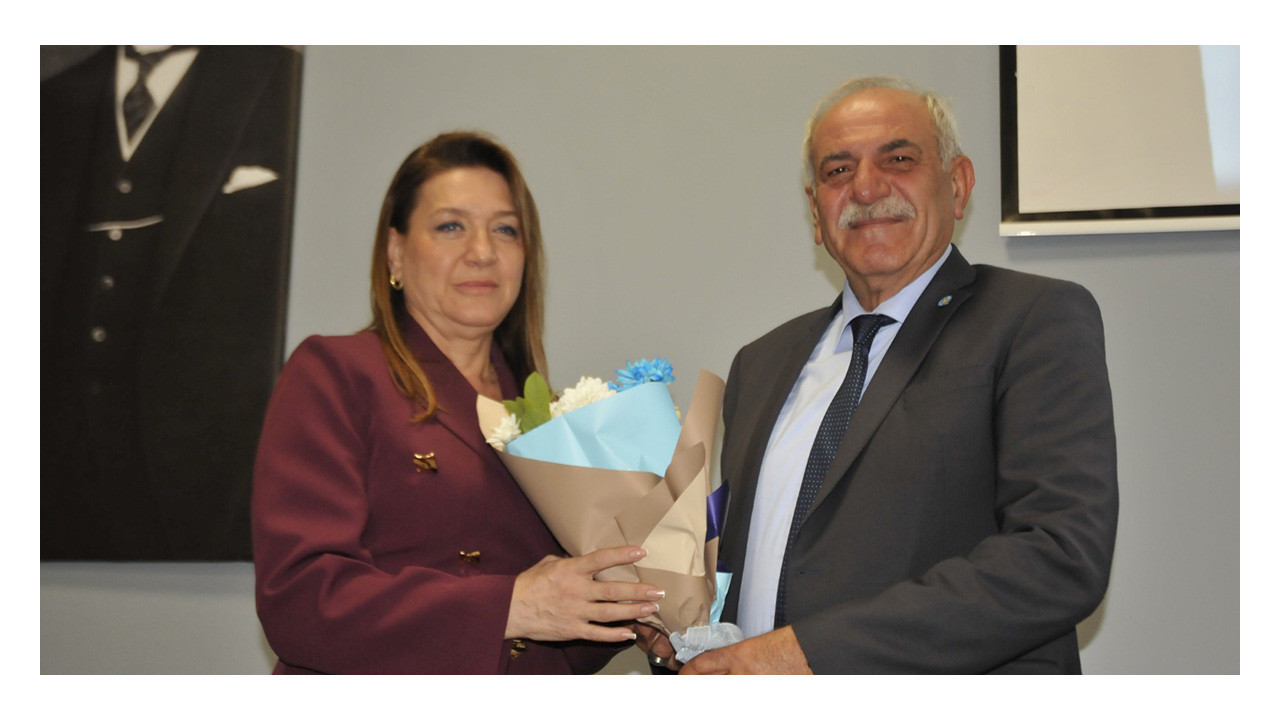 İYİ Partili Durmuş’a doğum günü sürprizi