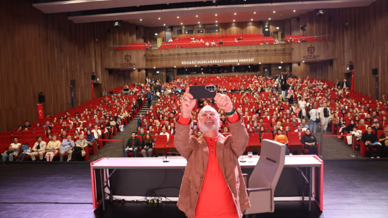 Bahadır Yenişehirlioğlu: “Oku demek, kalple düşünmektir”
