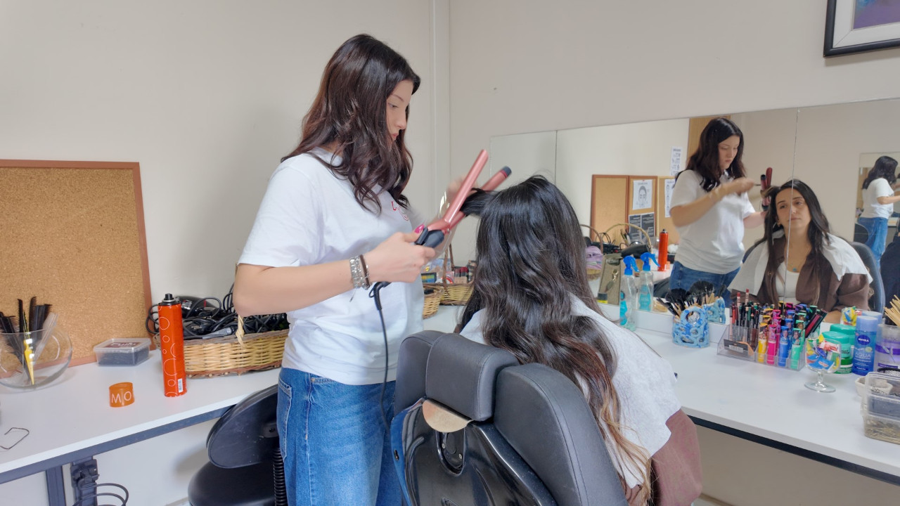Gençler ve anneler için eğitim etkinliği